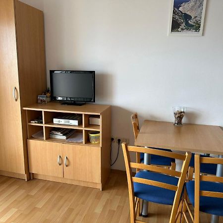 Apartmani Karlobag Kültér fotó