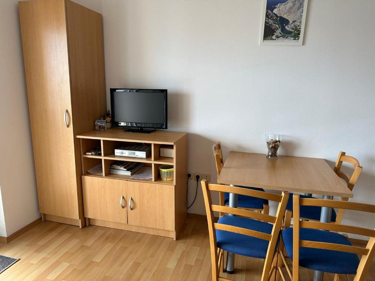 Apartmani Karlobag Kültér fotó