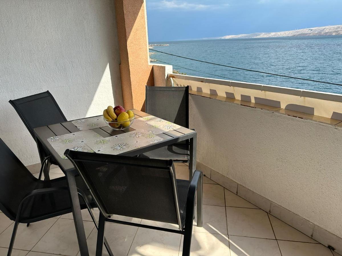 Apartmani Karlobag Kültér fotó