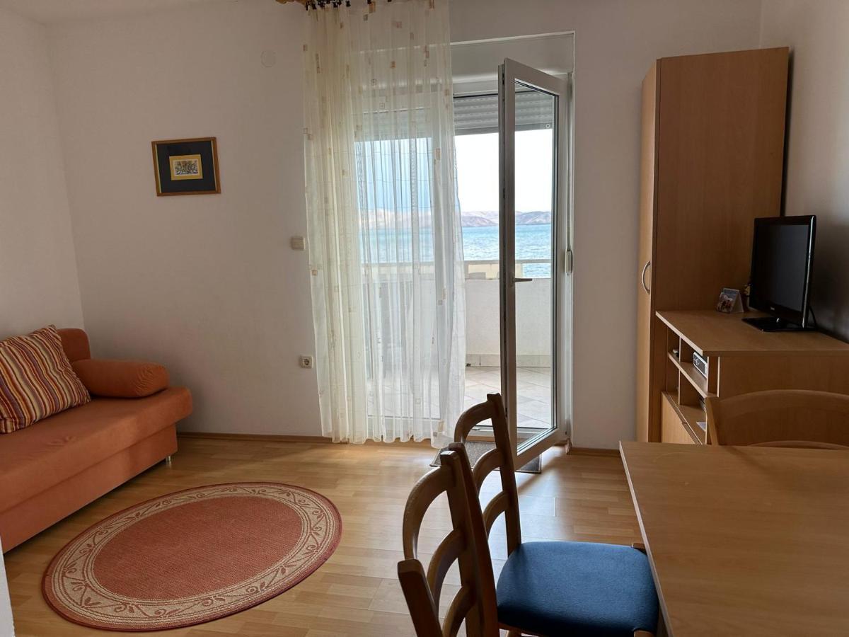 Apartmani Karlobag Kültér fotó