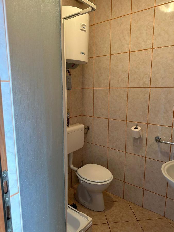 Apartmani Karlobag Kültér fotó
