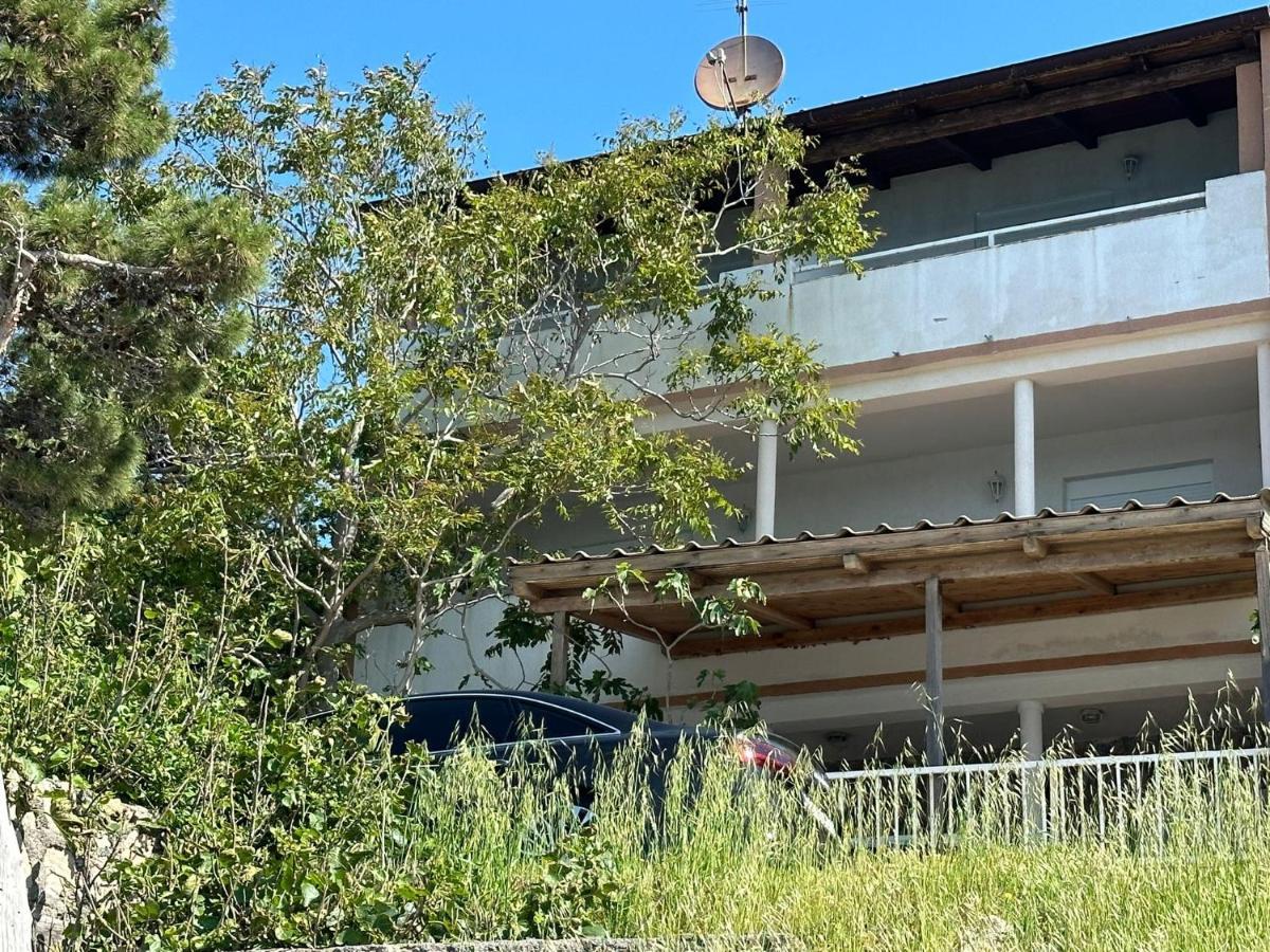 Apartmani Karlobag Kültér fotó