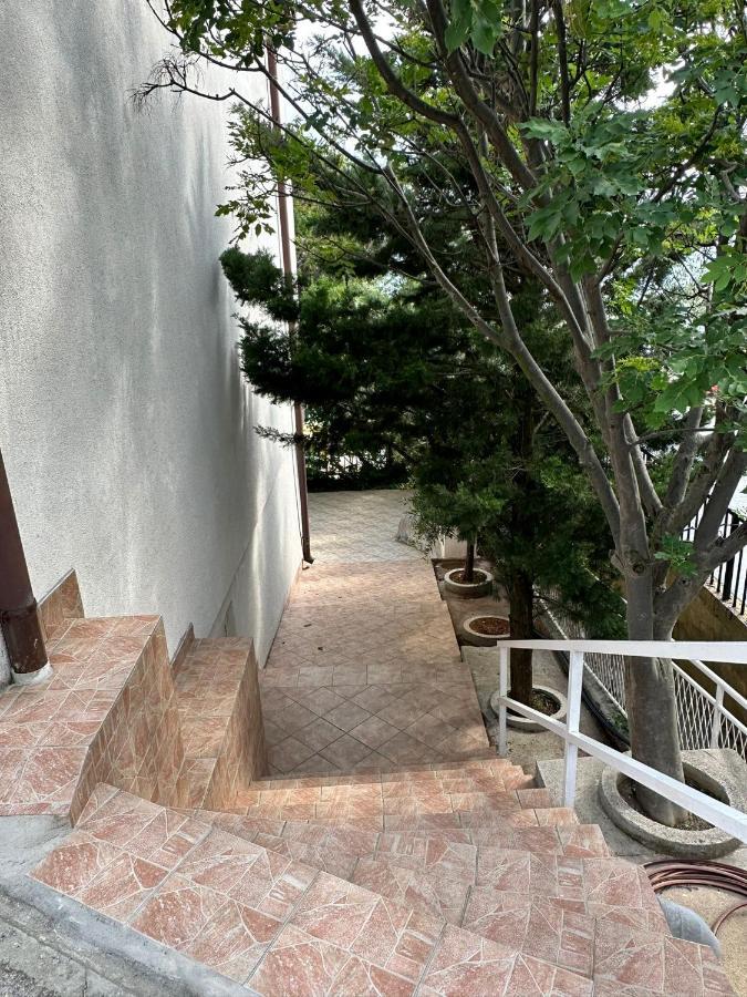 Apartmani Karlobag Kültér fotó